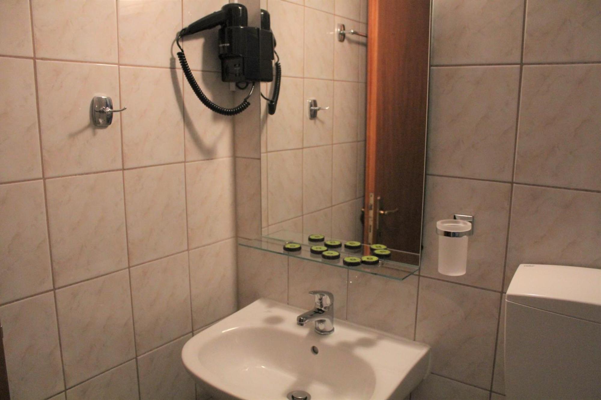 Atira Apart Hotel Olympiakí Aktí 외부 사진
